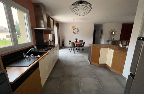 Sennece-les-Macon House | La Vrémontoise Maison Chaleureuse au sud de la Bourgogne sur la Route des Vins