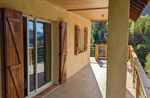 Corps House | Lac du Sautet (38). Vacation home - close to the Ecrins park.