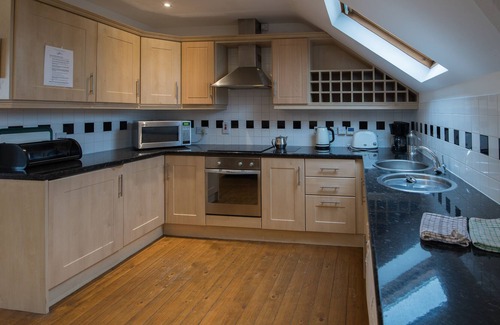 Bushmills Cottage | Lacada: 2BD Cottage