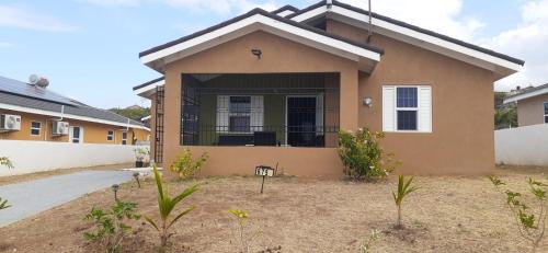 Falmouth Villa | LaCondea