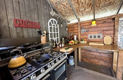 Leona Valley House | Lady-Bug Glamping Hut