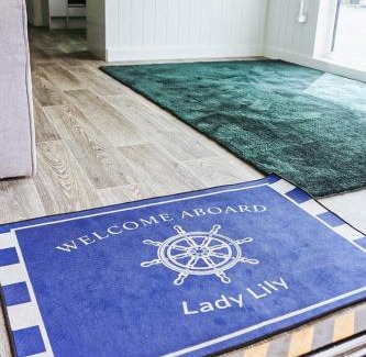 Maidstone Boat Rental | Lady Lily Unique River Boat with castle views