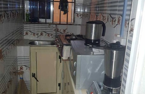 Somolu Apartment | Lagos - 1Bed - Sleeps 2 - AirCon - Free Parking
