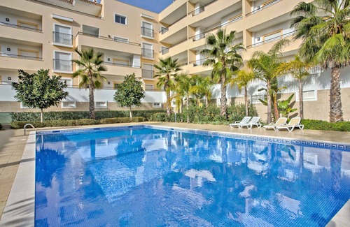 Funchal Apartment | Lagos Palm Tree 1 With Pool by Homing
