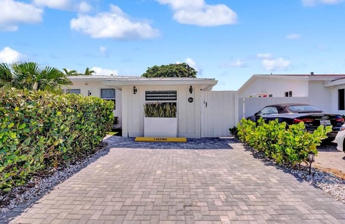 Poinsettia Heights Apartment | Laguna @ Casa Del Sol