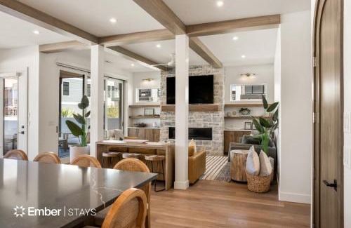 St. George House | Laguna Matata at Desert Color (by Ember Stays)