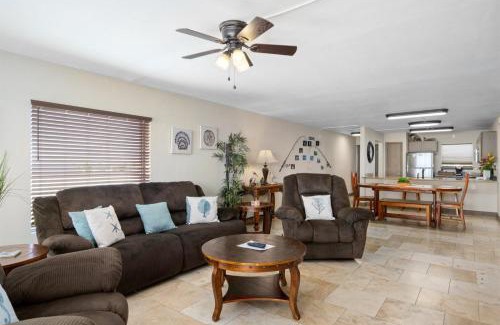 Rockport Apartment | Laguna Reef #414 - Grandview