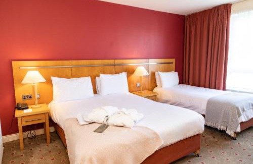 Lahinch Hotel | Lahinch Coast Hotel and Suites