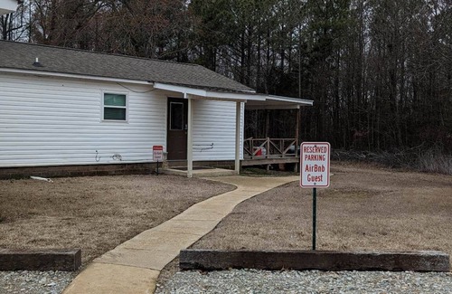 Jonesboro House | Laidback home for laidback people