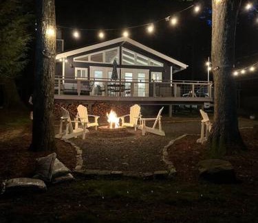 Greentown Ski Chalet | Lake Access with a View! Lake Wallenpaupack .