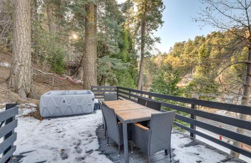 Arrowhead Villas House | Lake Arrowhead Hideaway with Deck and Hot Tub