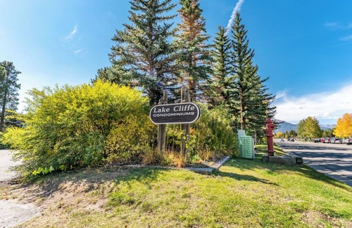 Dillon Apartment | Lake Cliffe #303, Building E By Summit County Mountain Retreats