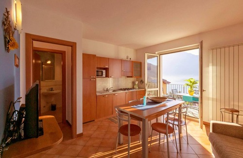 Vercana Apartment | Lake Como - Residence La Collina - Coratina