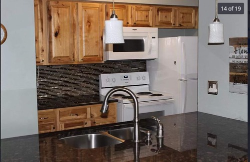 Walden on Lake Conroe Condo | Lake Conroe -Amazing Lake View! Discount for a long-term stay. Pets are allowed.