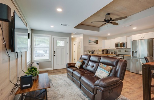 Willis House | Lake Conroe Vacation Rental 1/2 Mi to Boat Launch!