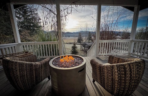 Cottage Grove House | Lake Front bright home with office, wood stove and sauna