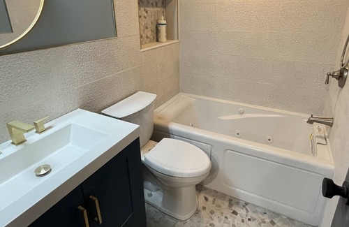 Highland Lakes Cottage | Lake front cottage at very privet location.