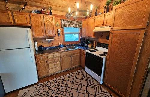 Stone Lake Cottage | Lake Front Cottage Hidden in the Woods with private dock.