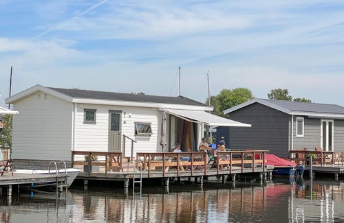 Municipality of Stichtse Vecht House | Lake front home in Breukelen