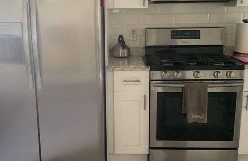Orlando Apartment | Lake front property, safe neighborhood.