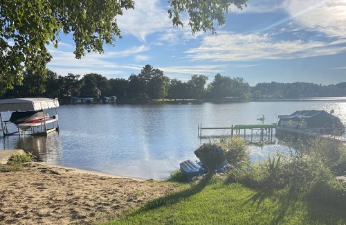 Lodi House | Lake front tranquility with sandy beach and waters in the bay of Lake Wisconsin