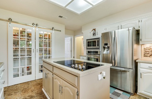 Rowlett House | Lake Front Villa with Pool, Spa, 4 Bedroom and 3 Bath