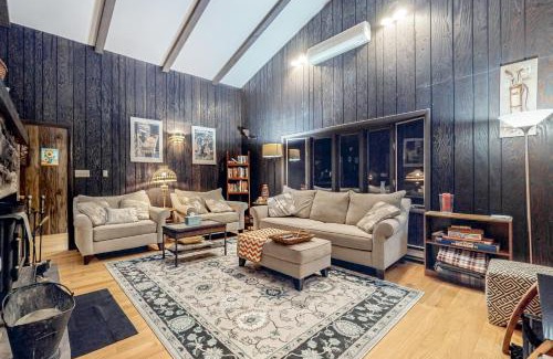 Lake Harmony Estates House | Lake Harmony - Pineknoll Drive Retreat