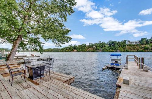Piney House | Lake Haven Estate with Hot Tub, Game Room and Pontoon Boat, 4BR, 4 Bathoom, 2 Kitchens