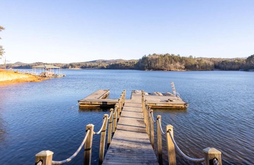 Wilkesboro House | Lake Haven Lodge