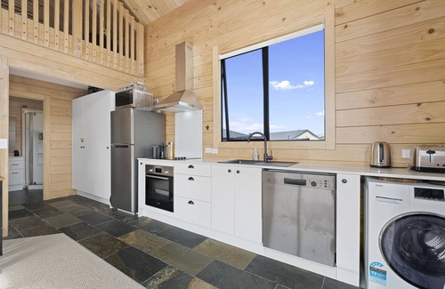 Lake Hawea House | Lake Hawea Owl's Nest - Lake Hawea Holiday Home