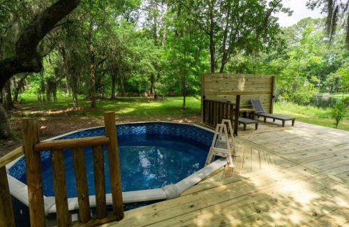 Fleming House | Lake home near Savannah Downtown