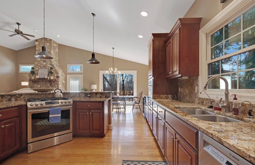 Fontana House | Lake House Retreat in Abbey Springs Resort!