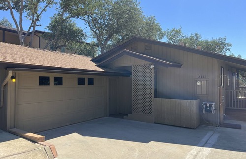 Oak Shores House | Lake House in the beautiful Oak Shores Community w/WiFi