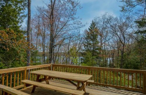 Oakland House | Lake House