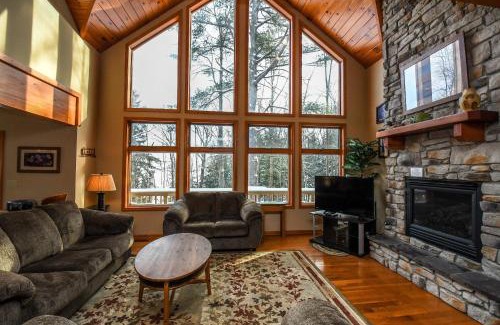 Oakland House | Lake House