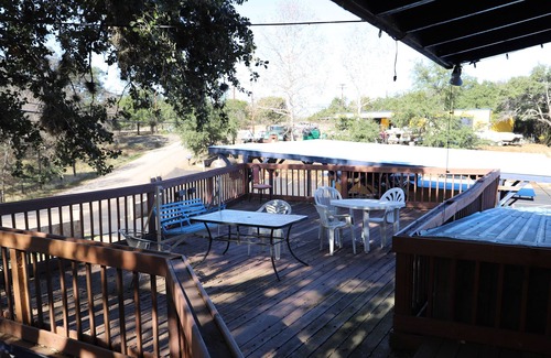 Sunrise Beach Village Hotel | Lake LBJ Resort & Marina