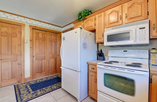 Newport Center Condo | Lake Memphremagog Access: Newport Condo w/Balcony