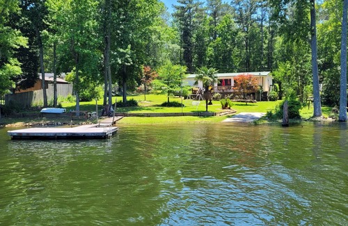 Chapin House | Lake Murray Getaway with Private Dock and Boat Ramp