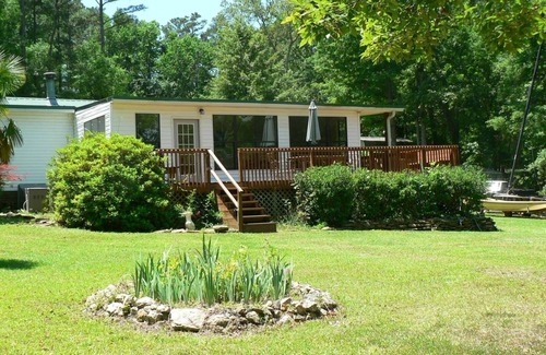 Chapin House | Lake Murray Getaway with Private Dock and Boat Ramp