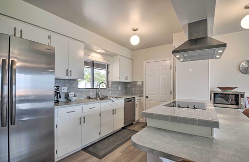 Page House | Lake Powell Views: Mid-Century Home in Page