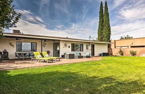 Page House | Lake Powell Views Mid-Century Home in Page