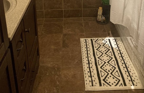 Bentley Cabin | Lake retreat