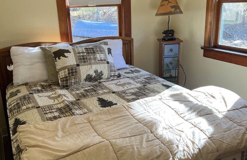 Gloversville Cabin | Lake side cabin with dock at Griffis Road Marina