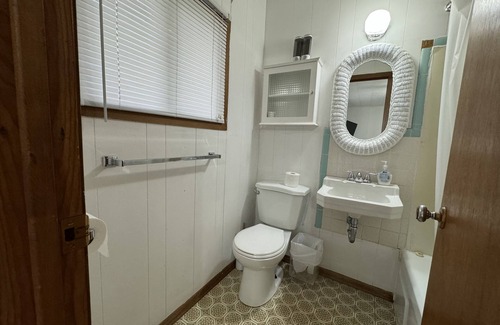 Port Stanton House | Lake Sparrow Guest House Inc