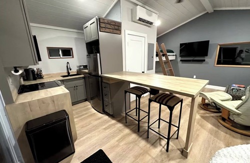 Blodgett Landing Cottage | Lake Sunapee Tiny Cottage