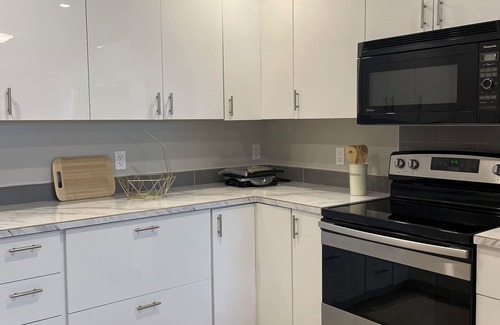 Okanagan-Similkameen House | Lake vibes & local comfort -Near Skaha lake Beach, Groceries & Dining
