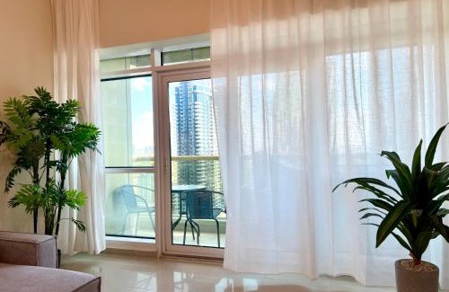 Jumeirah Lake Towers Apartment | Lake View 1BR Apt Balcony & Near DMCC Metro