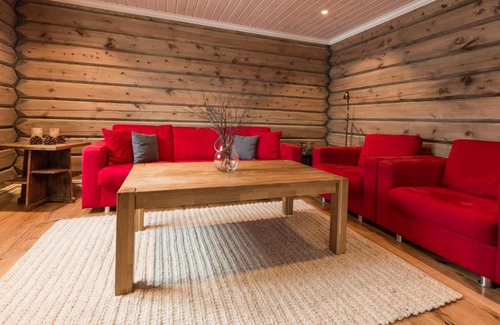 Sykkylven House | Lake View Apartment 4 bedrooms