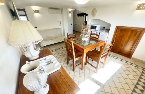 Montefiascone Villa | LAKE VIEW-BOLSENA. EXCEPTIONAL VILLA. POOL/JACUZZI. SLPS 24. EXCLUSIVELY YOURS!