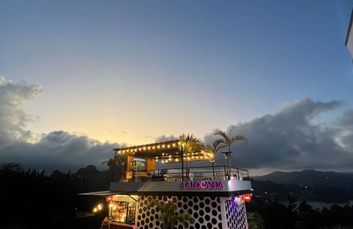 Guatape Apartment | LAKE VIEW FOR 2 TO 6 PERSONS WITH INDOOR AND OUTDOOR JACUZZI